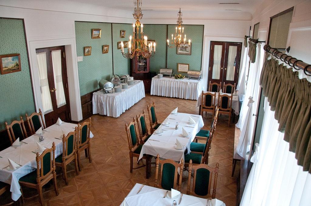 Hotel Zamek Pultusk Dom Polonii Extérieur photo